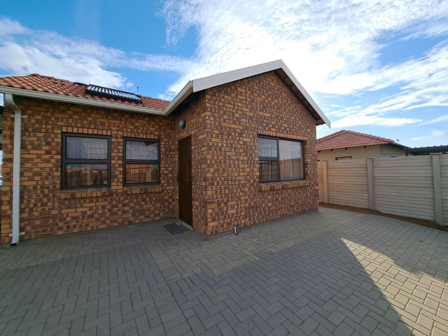 To Let 1 Bedroom Property for Rent in Hillside View Free State